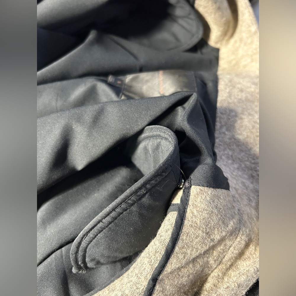 Classiques Entier Black and Cream Ombre Coat - Picture 10 of 11